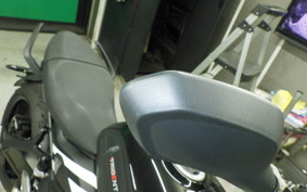 TRIUMPH TRIDENT 660 2025