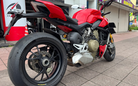 DUCATI STREET FIGHTER V4S 2023 1F00