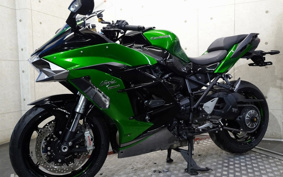 KAWASAKI NINJA H2 SX SE 2021 ZXT02A