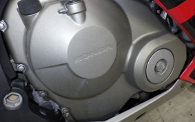 HONDA CBR600RR 2004 PC37