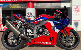 HONDA CBR1000RR-R FB 2021 SC82