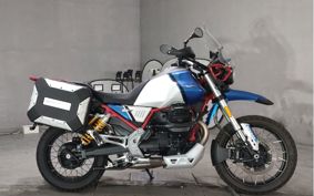 MOTO GUZZI V85 TT 2023 ..
