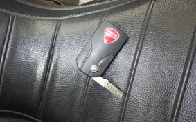 DUCATI DIAVEL 2013