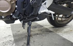 HONDA CB650R E-Clutch 2025 RH17