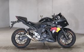 SUZUKI GSX250 R DN11A