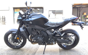 YAMAHA MT-09 Y-AMT 2025 RN88J
