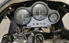 YAMAHA FZR250 2KR