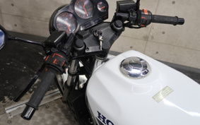 HONDA VT250Z MC08