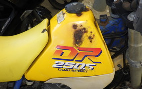 SUZUKI DR250 SH SJ44A