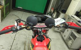 HONDA XR250R
