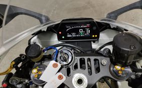 YAMAHA YZF-R1 RN49