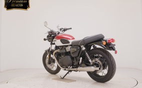 TRIUMPH BONNEVILLE T100 2022