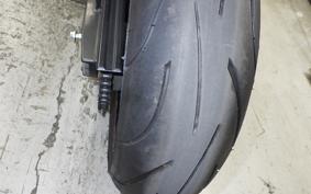 YAMAHA YZF-R1 2010