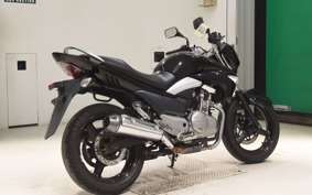 SUZUKI GSR250 2024