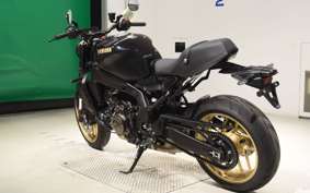 YAMAHA XSR900 2025