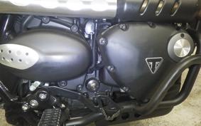 TRIUMPH STREET SCRAMBLER 2020