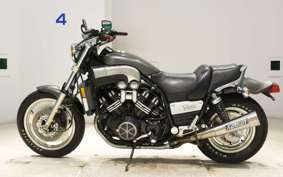 YAMAHA VMAX 2001