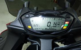 SUZUKI GSX-S1000F 2015