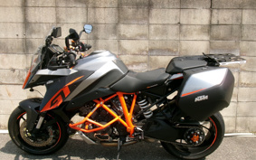 KTM 1290 SUPER DUKE GT 2017 V6940