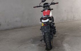 DUCATI SCRAMBLER DESERT SU RED 2017 KB01JA