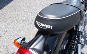 TRIUMPH BONNEVILLE T100 2016 DAD70G