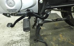 HONDA CBF125T