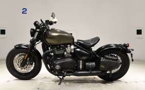 TRIUMPH BONNEVILLE BOBBER 2020