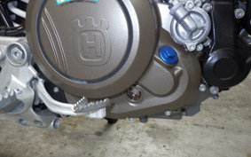 HUSQVARNA 701SM 2025