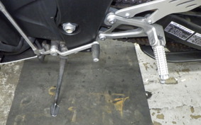 YAMAHA YZF-R1 2013