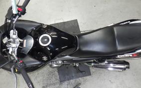 SUZUKI GSR250S