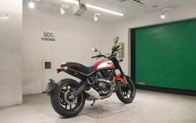 DUCATI SCRAMBLER ICON 2015