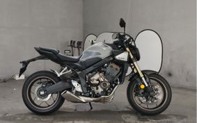 HONDA CB650R E-Clutch RH17