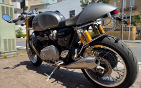 TRIUMPH THRUXTON 1200R 2017 DAD72H