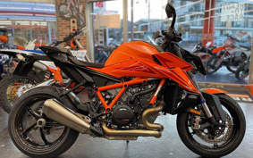 KTM 1390 SUPER DUKE R 2024 V3940