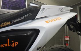 KTM 690 DUKE R 2013