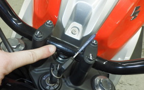 SUZUKI ｼﾞｸｻｰ150 ED131