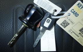 HUSQVARNA SVARTPILEN 401 2019