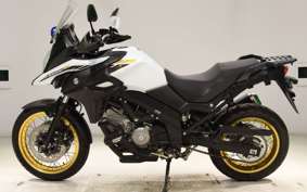 SUZUKI Vｽﾄﾛｰﾑ650XTA 2023 C733M