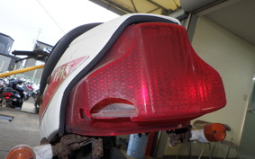 YAMAHA RZ250R 2010 29L