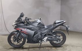 YAMAHA YZF-R25 RG10J