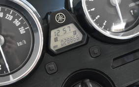 YAMAHA XJR1300 2015 RP19