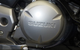SUZUKI GSR250F