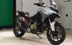 DUCATI MULTISTRADA V4S 2025