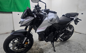 HONDA CB750 HORNET 2025 RH24