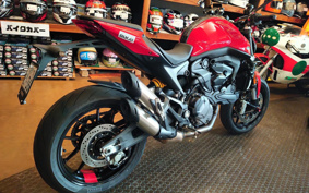DUCATI MONSTAR 937 PLUS 2023 4M00