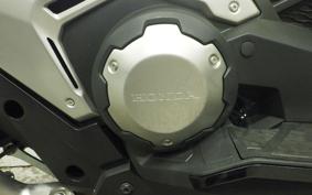 HONDA X-ADV 750 2024 RH21