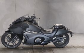 HONDA NM4 VULTUS -01 2016 RC82