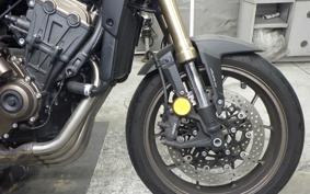 HONDA CB650REｸﾗｯﾁ RH17