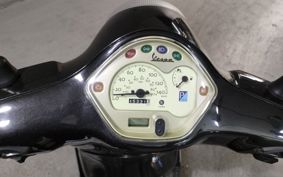 VESPA LX125IE M68100