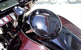 HARLEY FLHX 2011 KB4